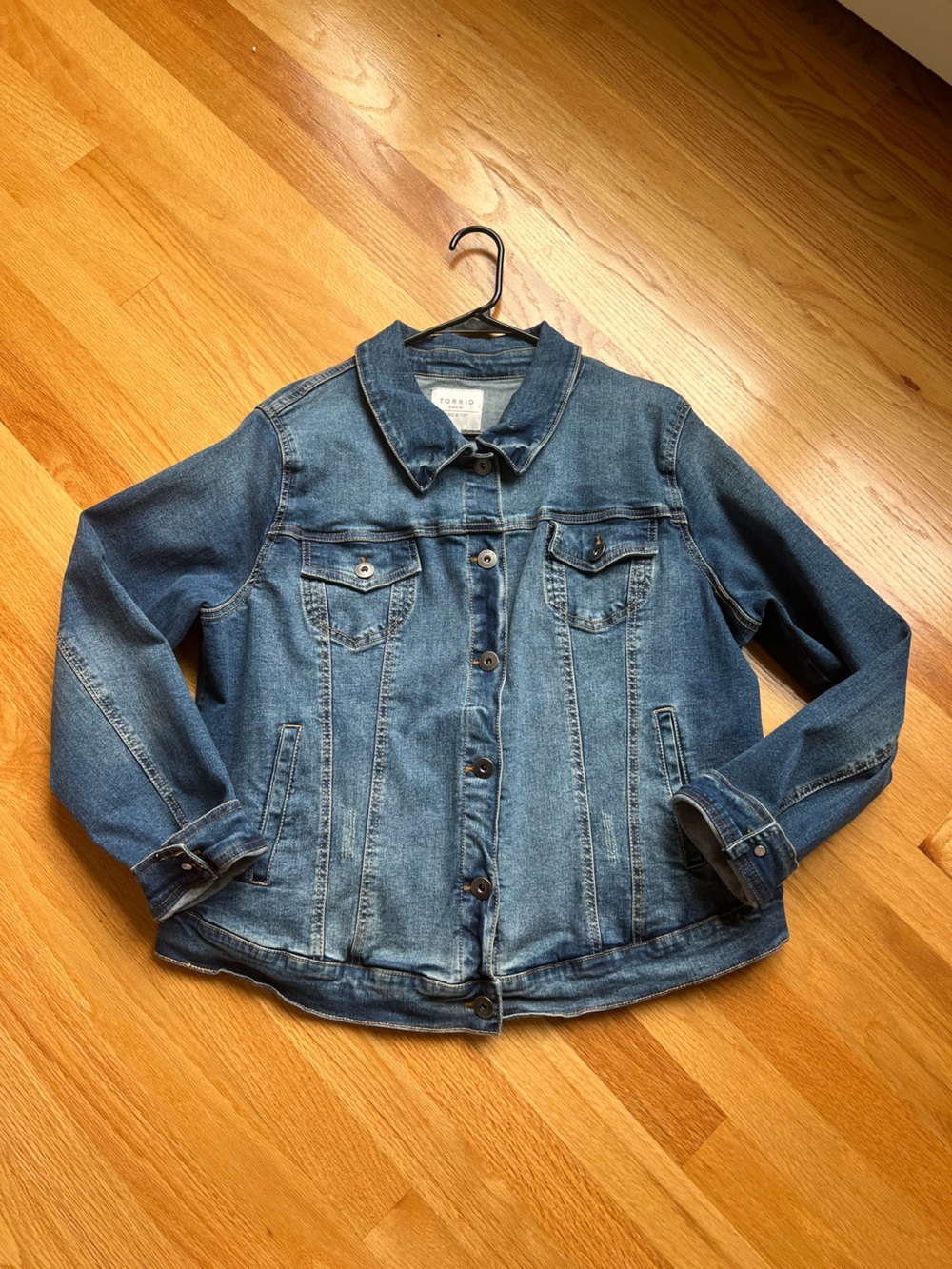 torrid Denim Button-Front Jacket in Medium Blue